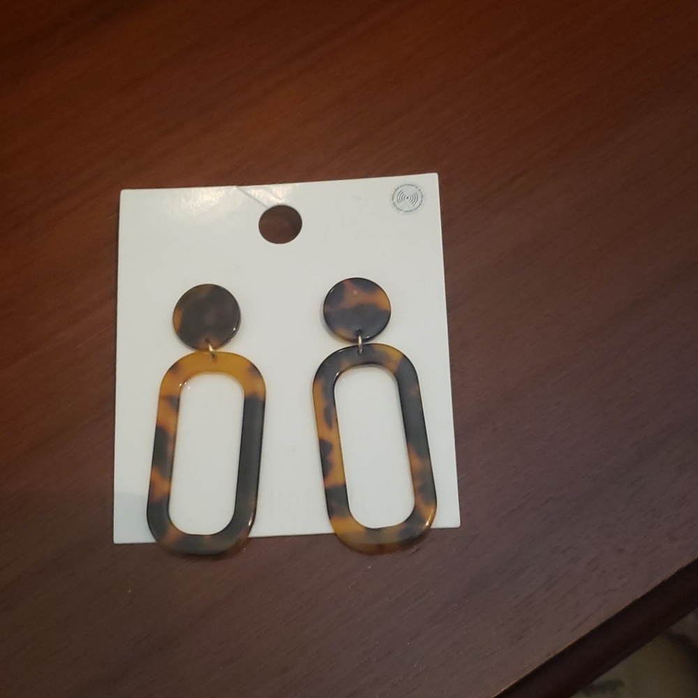 Forever 21 tortoise shell earrings